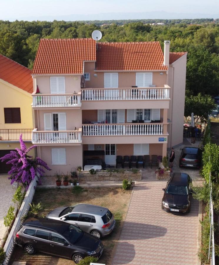 Apartment Mladen Біоград-на-Мору Екстер'єр фото