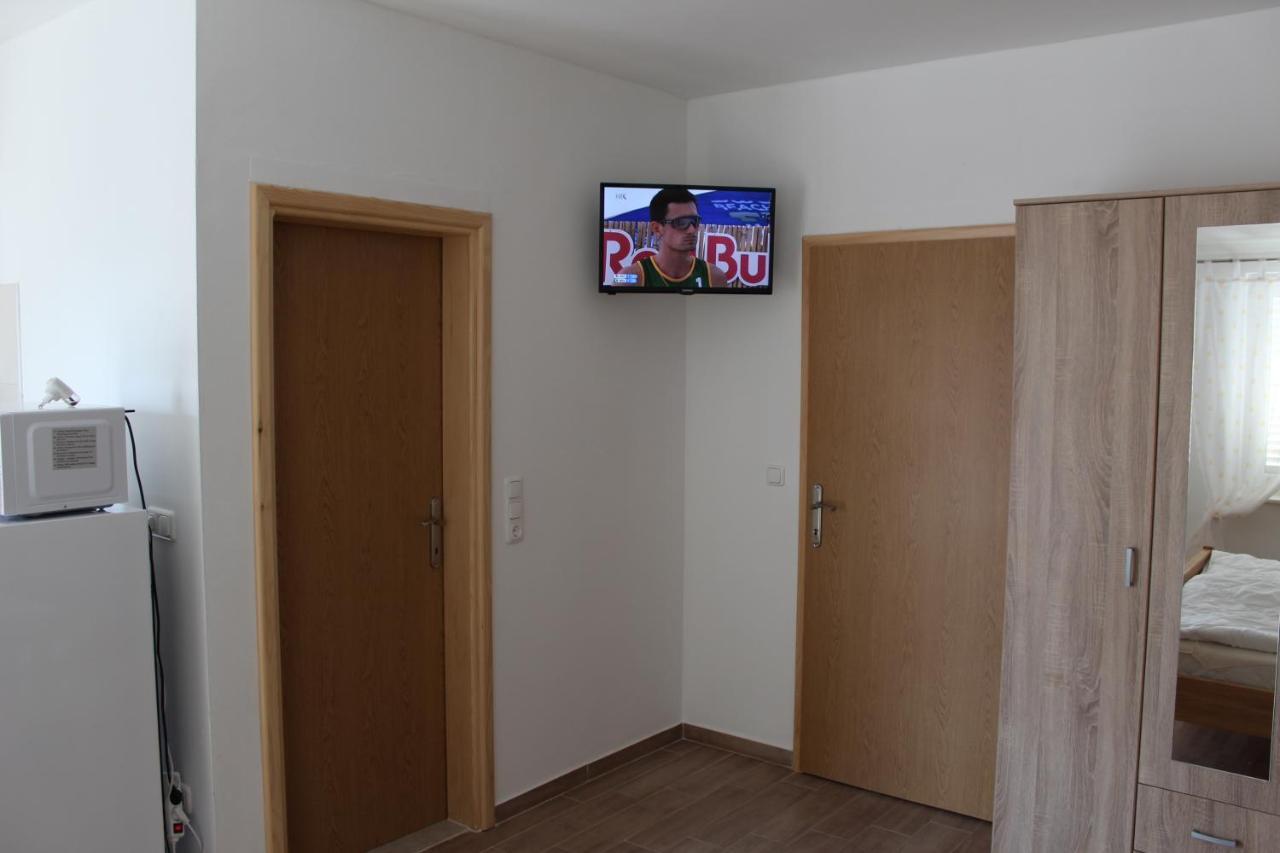 Apartment Mladen Біоград-на-Мору Екстер'єр фото